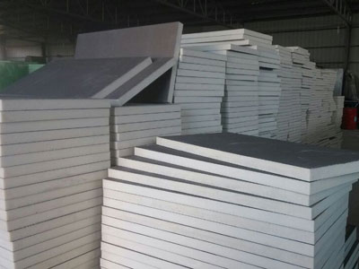 硬泡聚氨酯復(fù)合板定制有什么優(yōu)點？